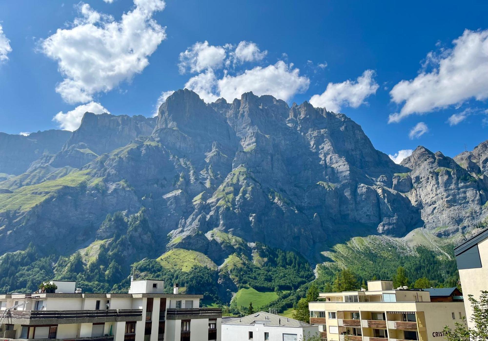 Apartments Residenz Iris Leukerbad Zewnętrze zdjęcie